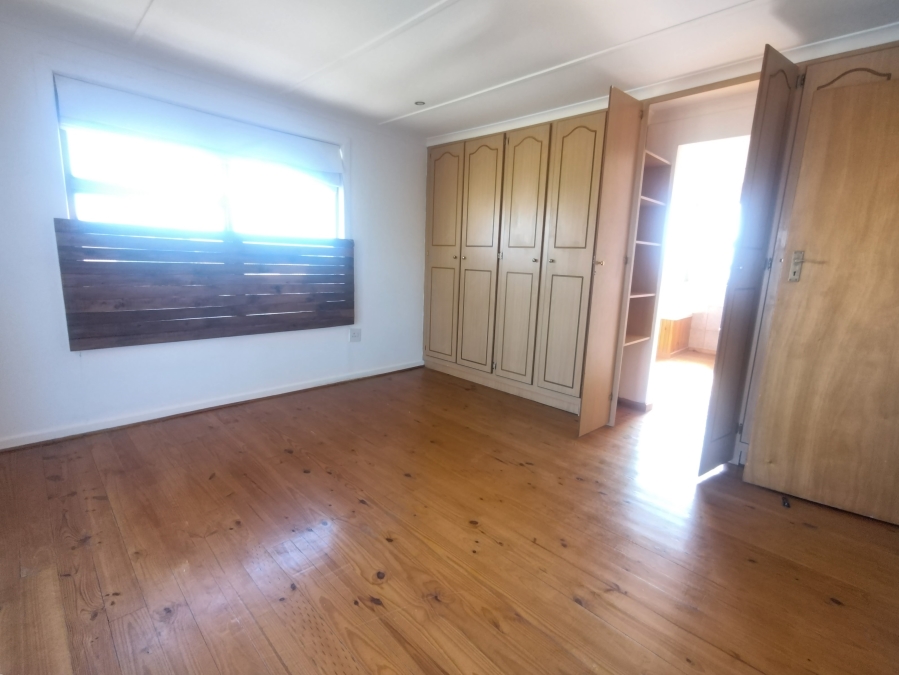 5 Bedroom Property for Sale in Kabeljauws Eastern Cape